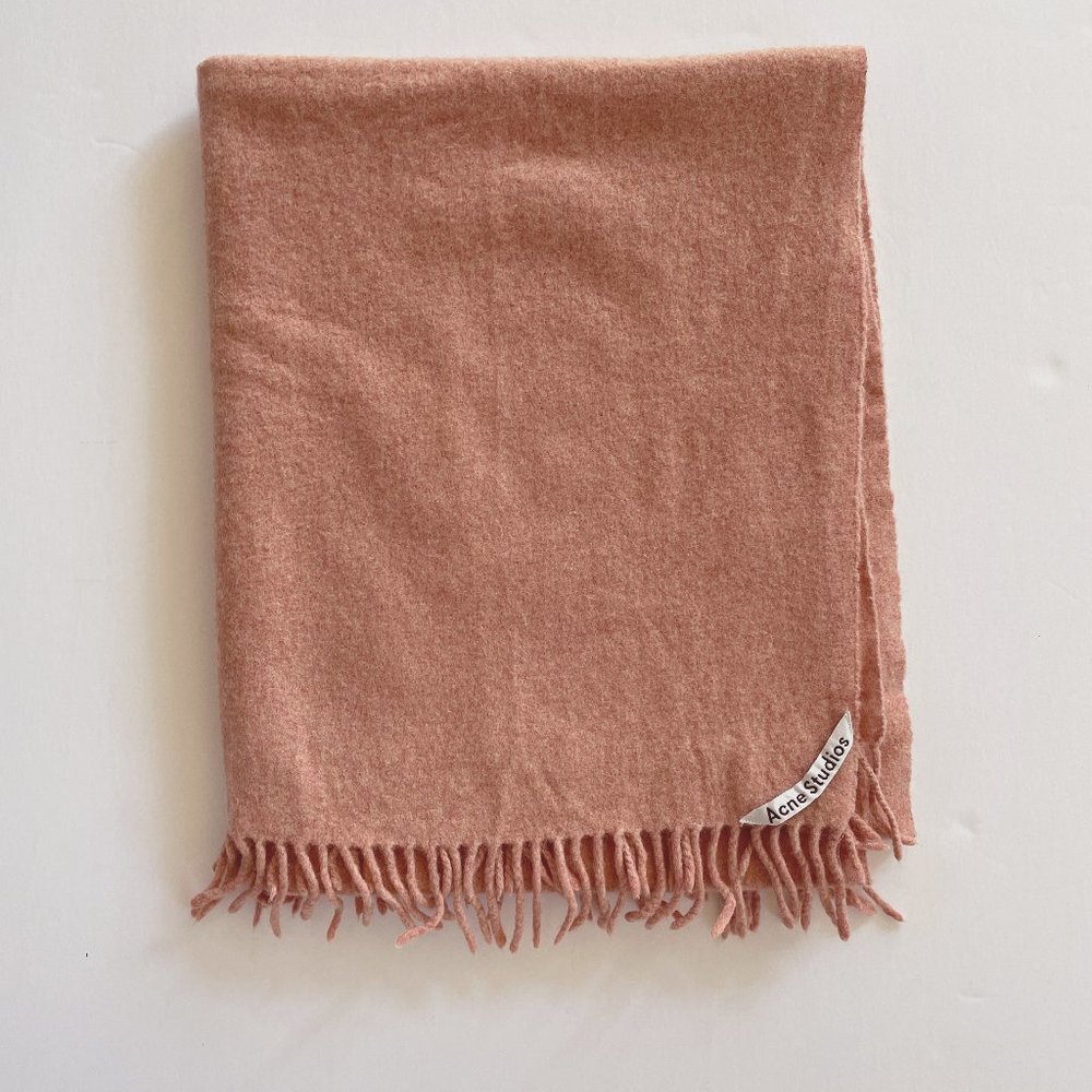 NWOT Acne Studios Oversized Wool Scarf in Pink Melange/Salmon - made in Italy